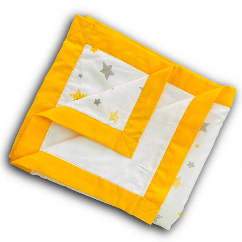 Yellow Star Design Muslin Quilt - 6 layers Of Incredibly Muslin Softness Great For Toddler And Young Child