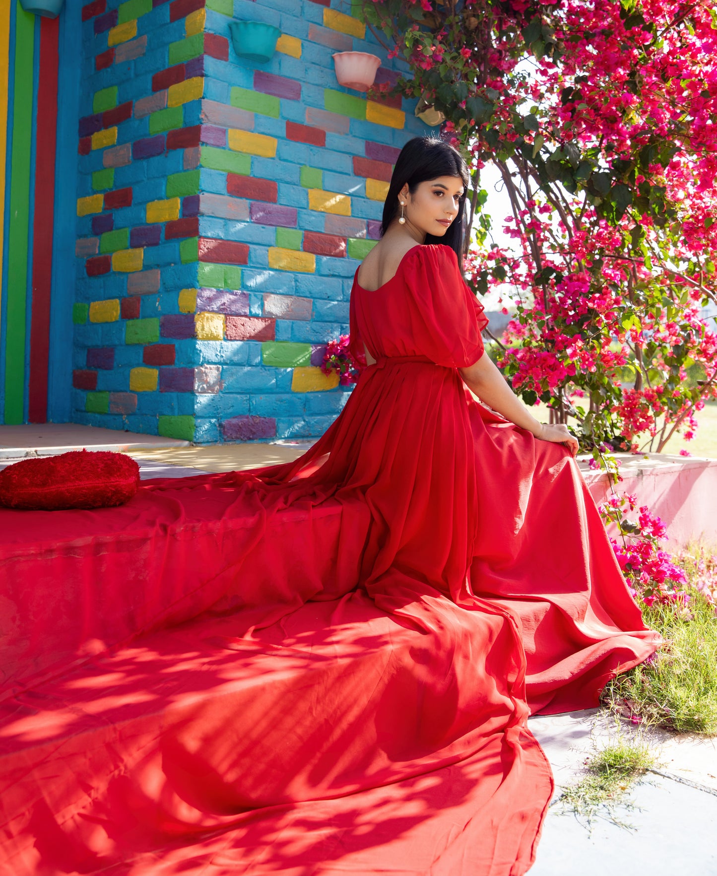 Maternity And Nursing Red Sweet Heart Dress With Detachable Trail