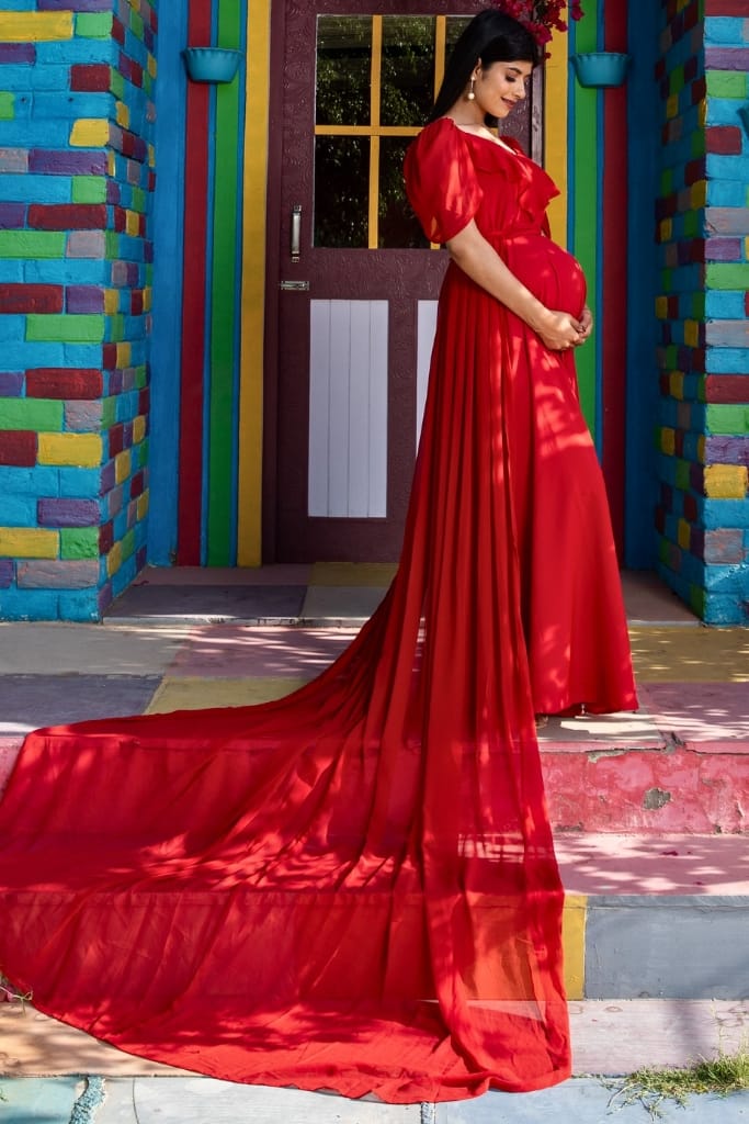 Maternity And Nursing Red Sweet Heart Dress With Detachable Trail