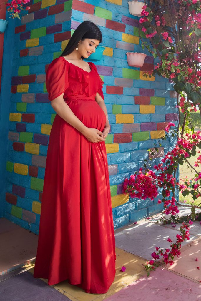 Maternity And Nursing Red Sweet Heart Dress With Detachable Trail