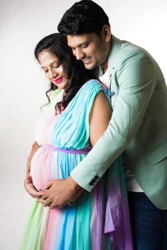 Luxe Rainbow Maternity Trail Photoshoot Dress photo review